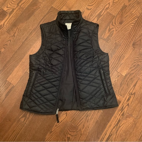 Royal Robbins Black Quilted Vest - Picture 2 of 8